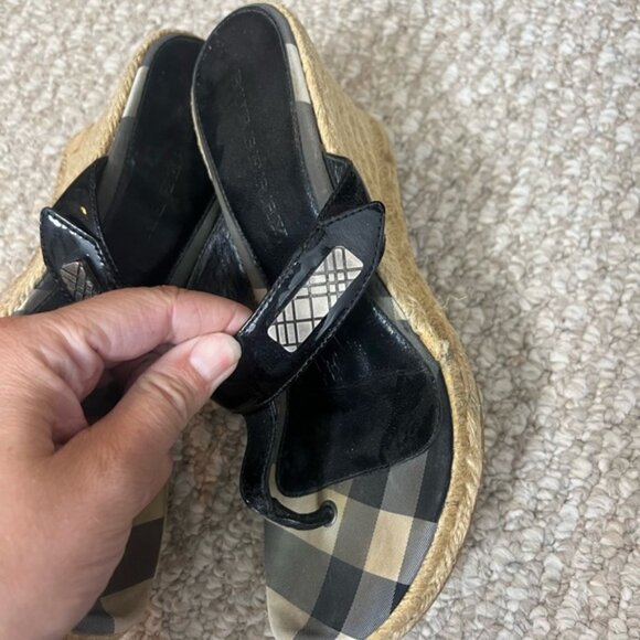 Burberry Nova Check Plaid Wedge Espadrille Sandals Size 39 Black - Picture 3 of 10